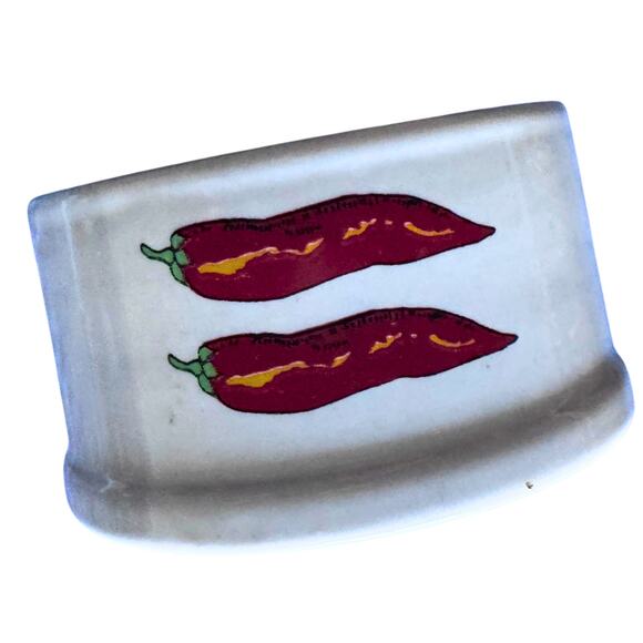 Vintage Wicker Chip and Dip Basket with Ceramic Chili Pepper Bowl – 13” Diameter - Picture 3 of 9